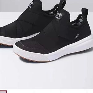 Women’s slip on vans NEW